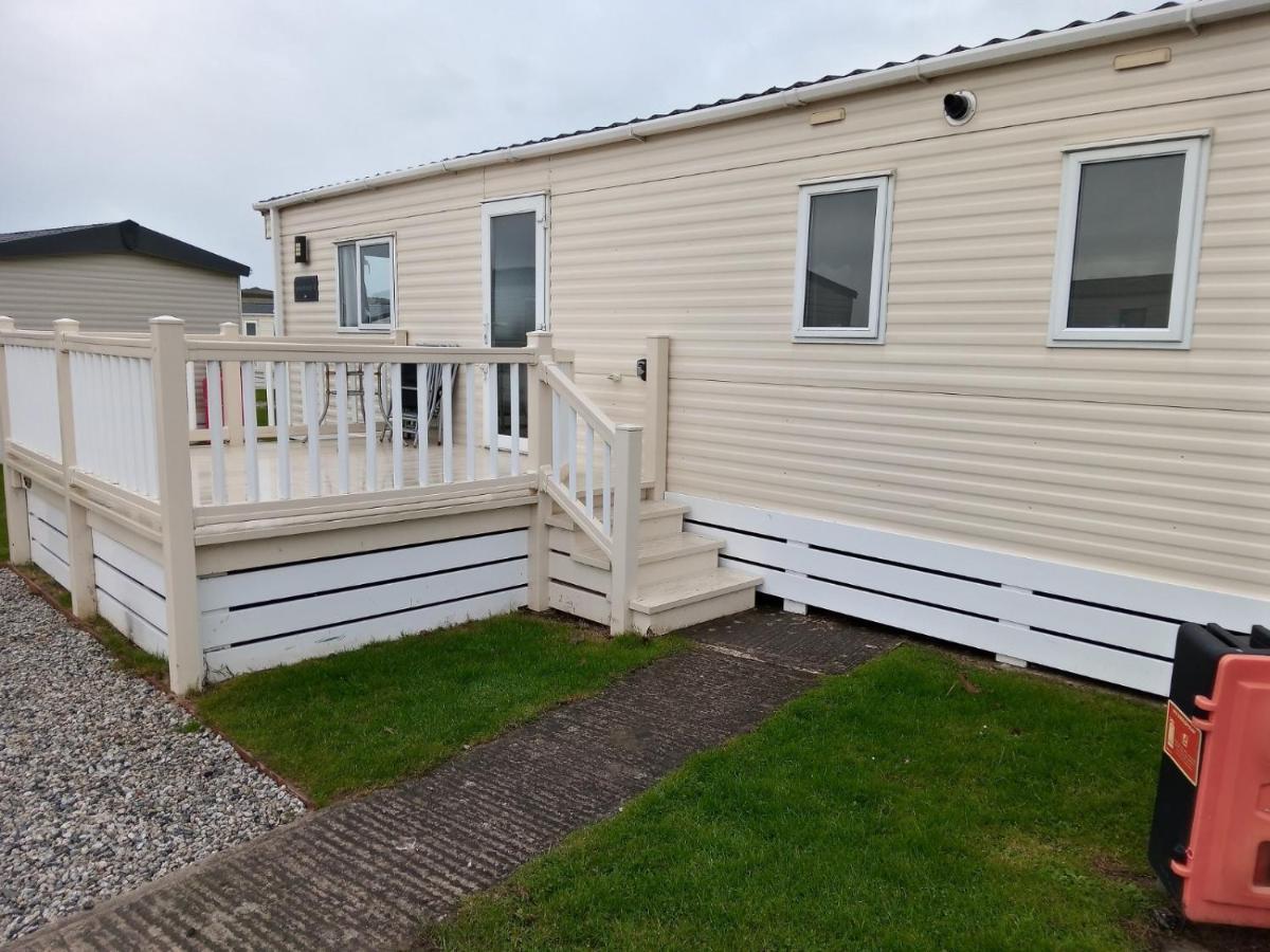 Bude Caravan Sleeps six Summer Breeze Buitenkant foto