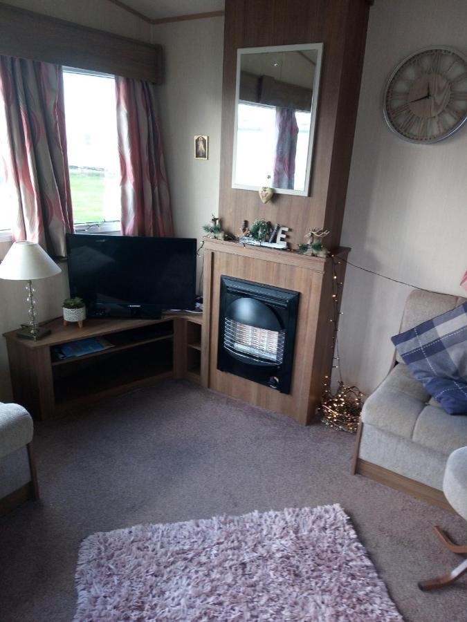 Bude Caravan Sleeps six Summer Breeze Buitenkant foto