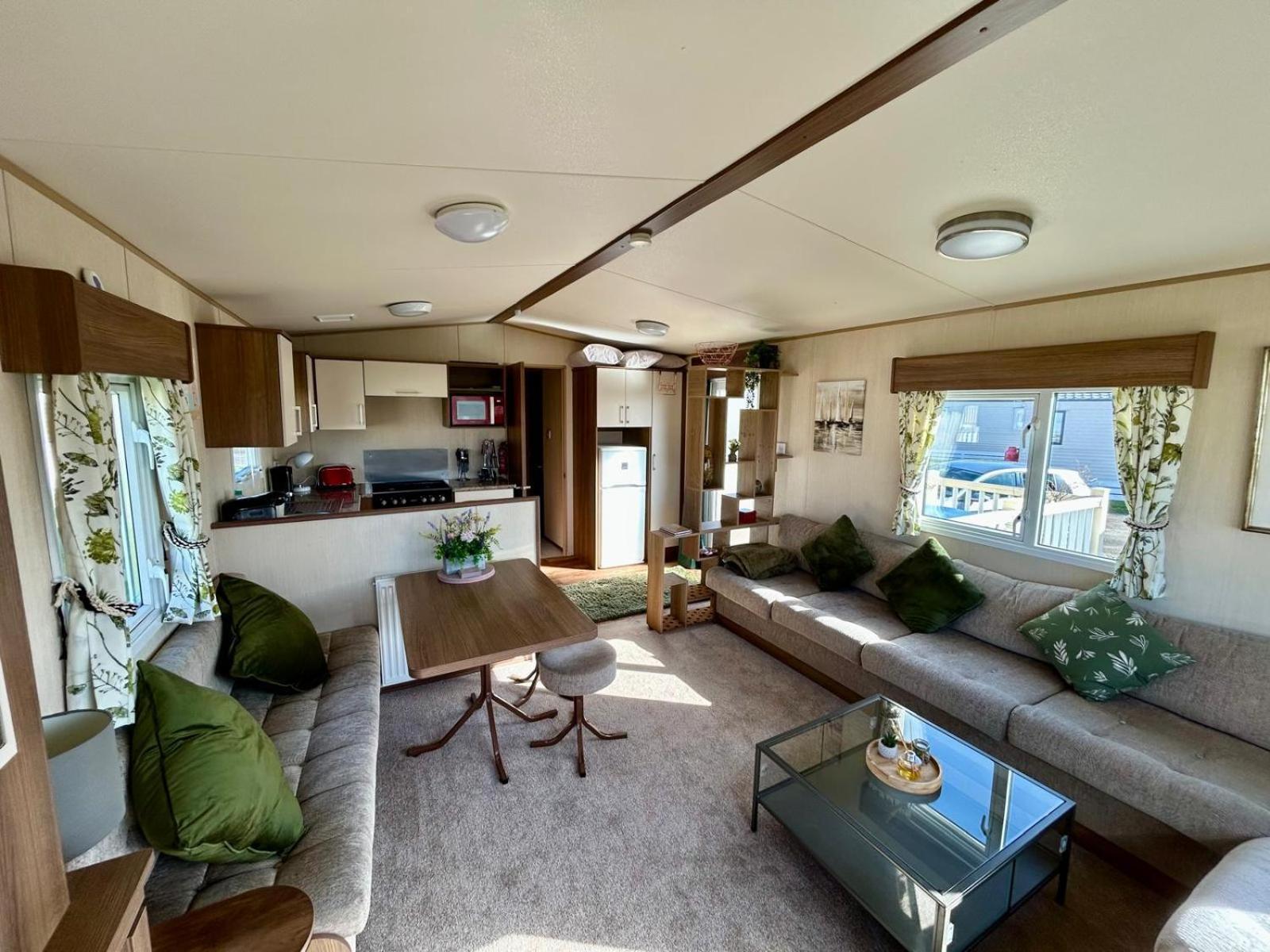 Bude Caravan Sleeps six Summer Breeze Buitenkant foto